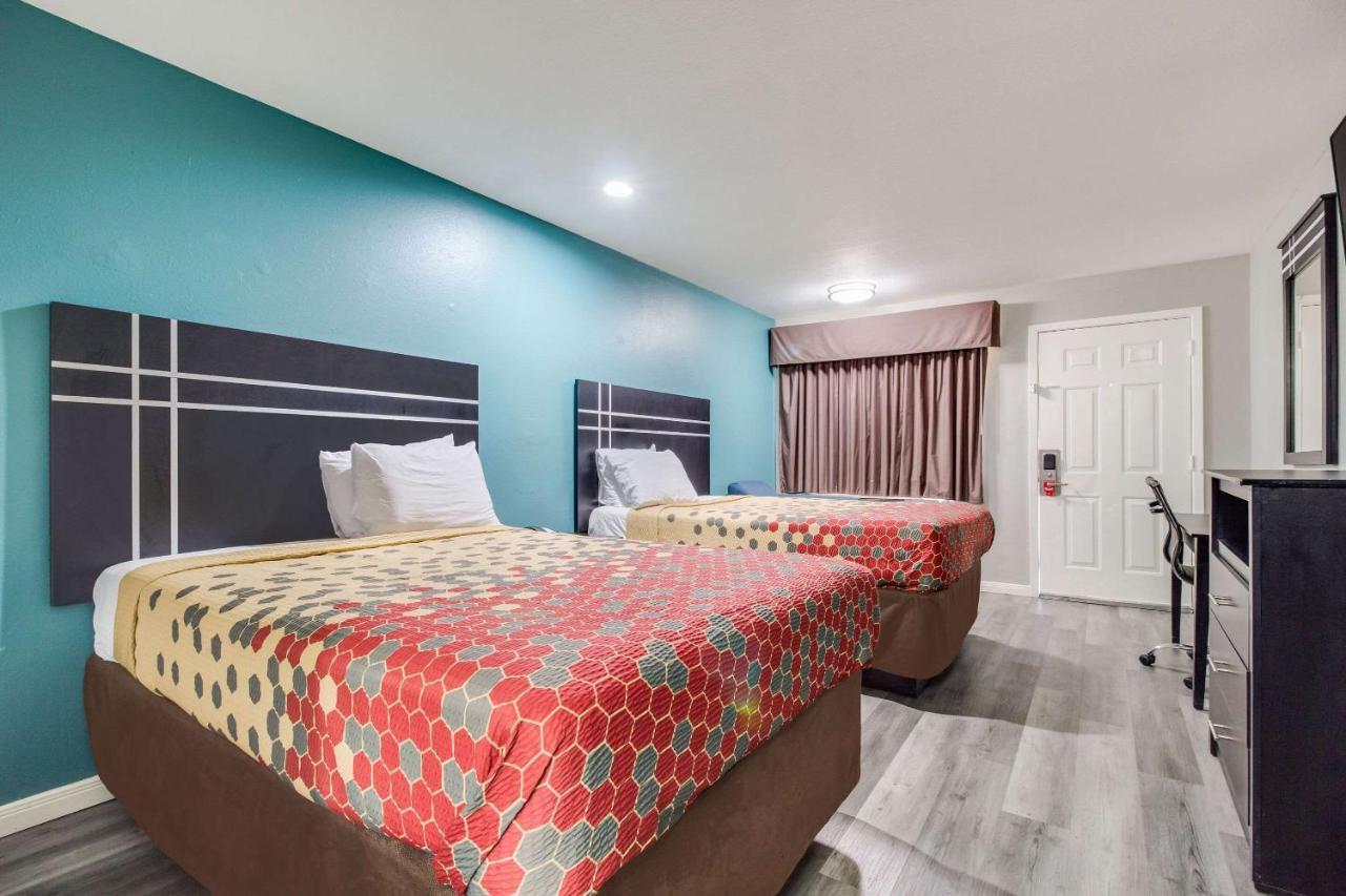 Econo Lodge Houston Brookhollow Экстерьер фото