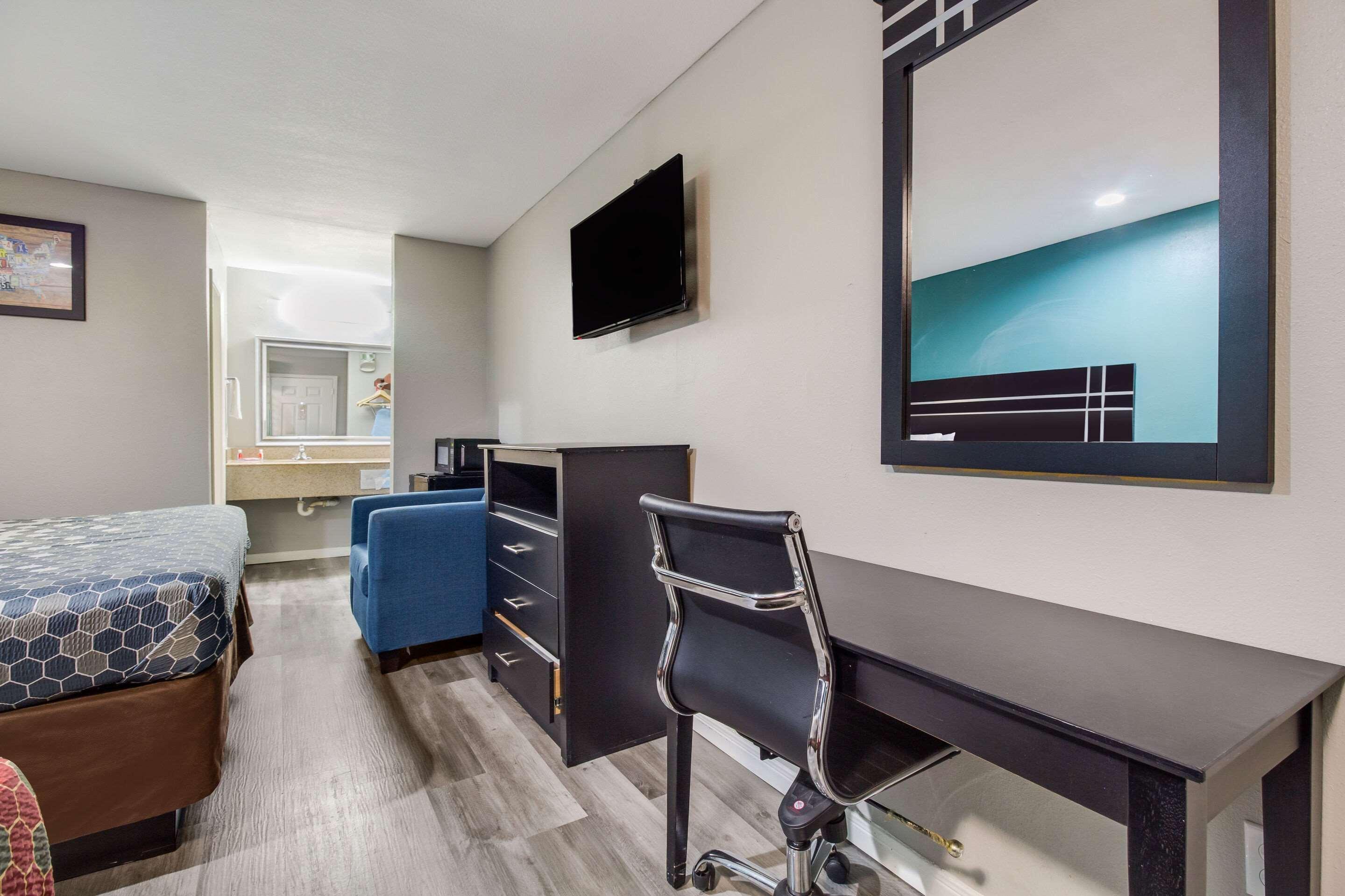 Econo Lodge Houston Brookhollow Экстерьер фото