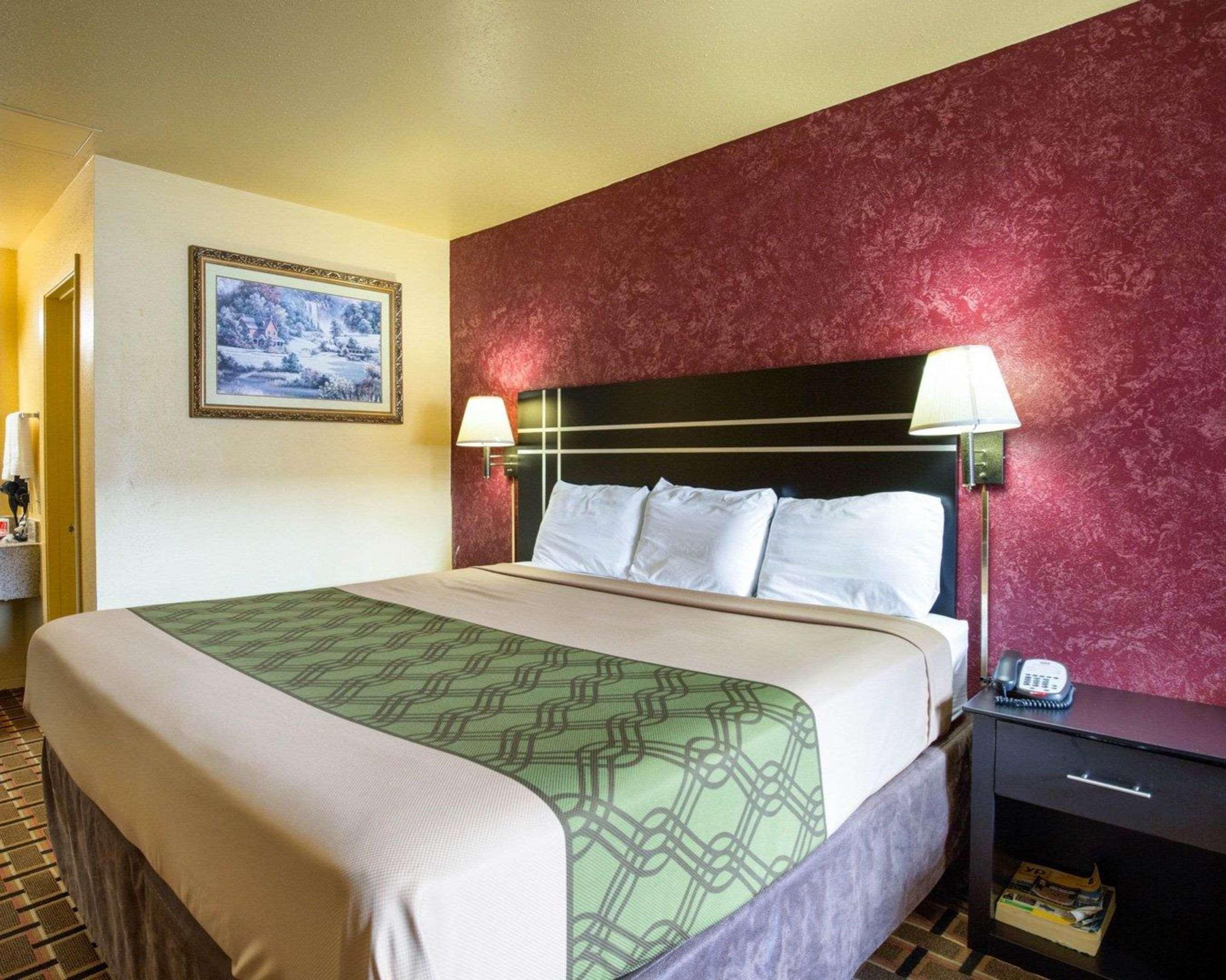 Econo Lodge Houston Brookhollow Экстерьер фото