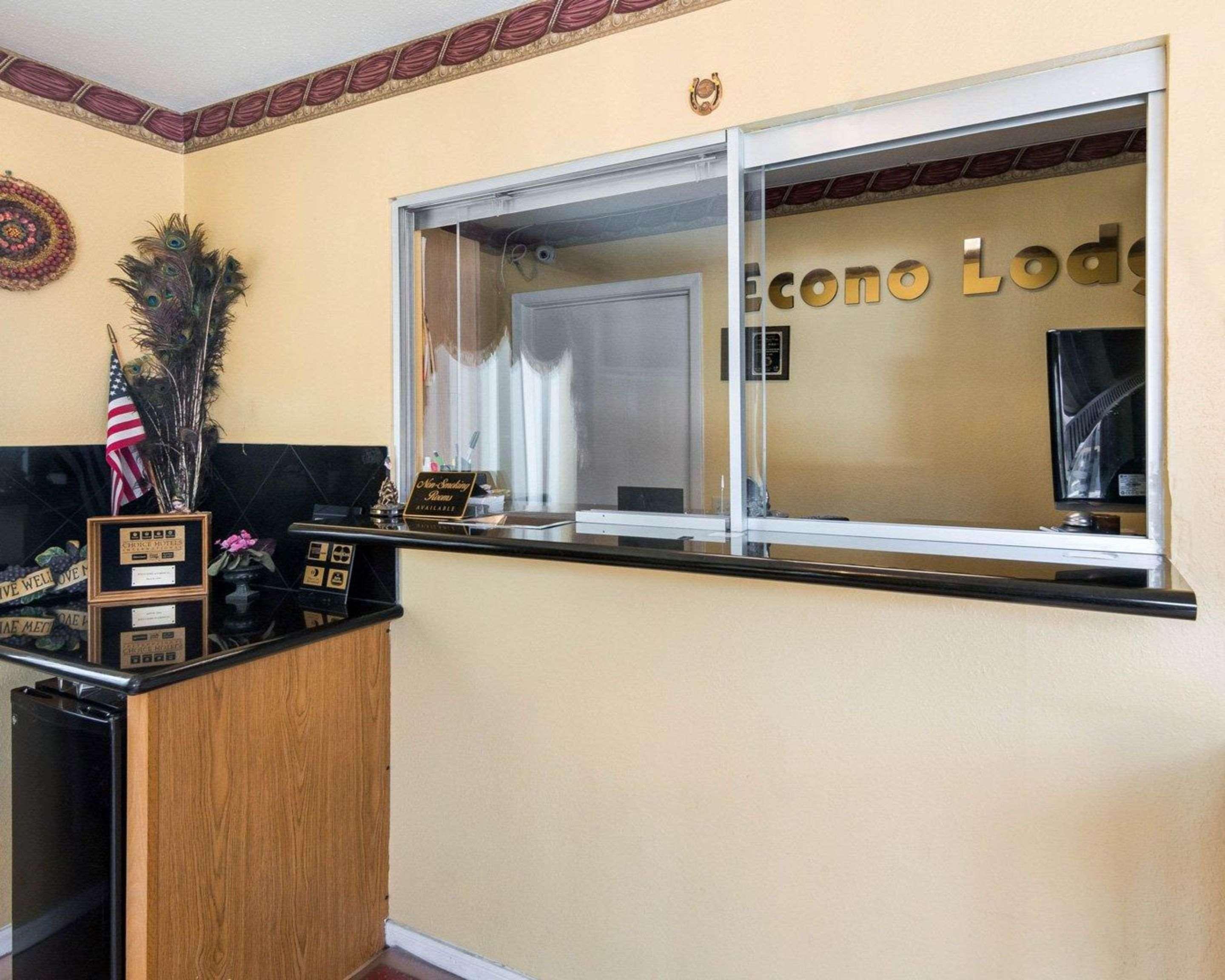 Econo Lodge Houston Brookhollow Экстерьер фото