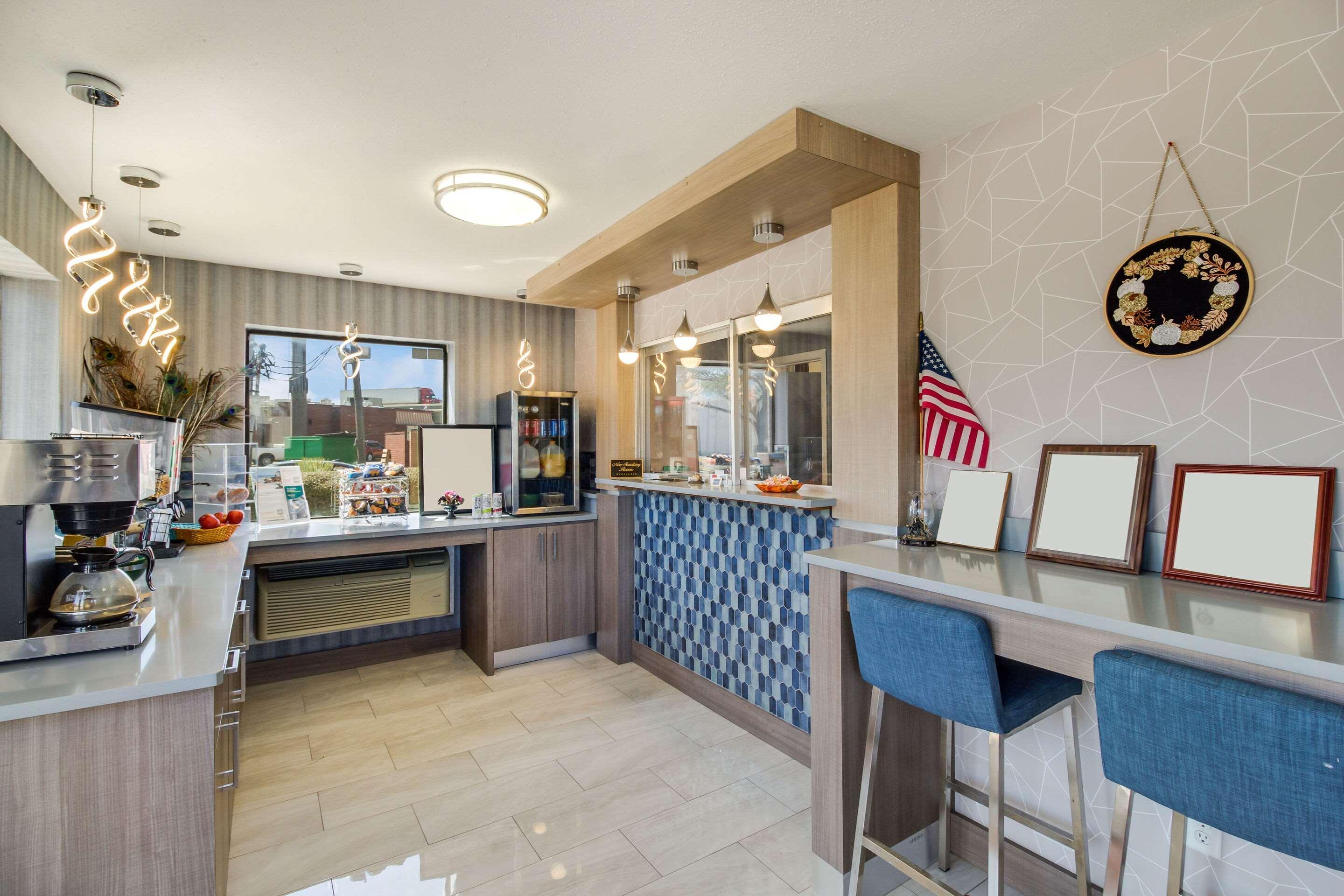 Econo Lodge Houston Brookhollow Экстерьер фото