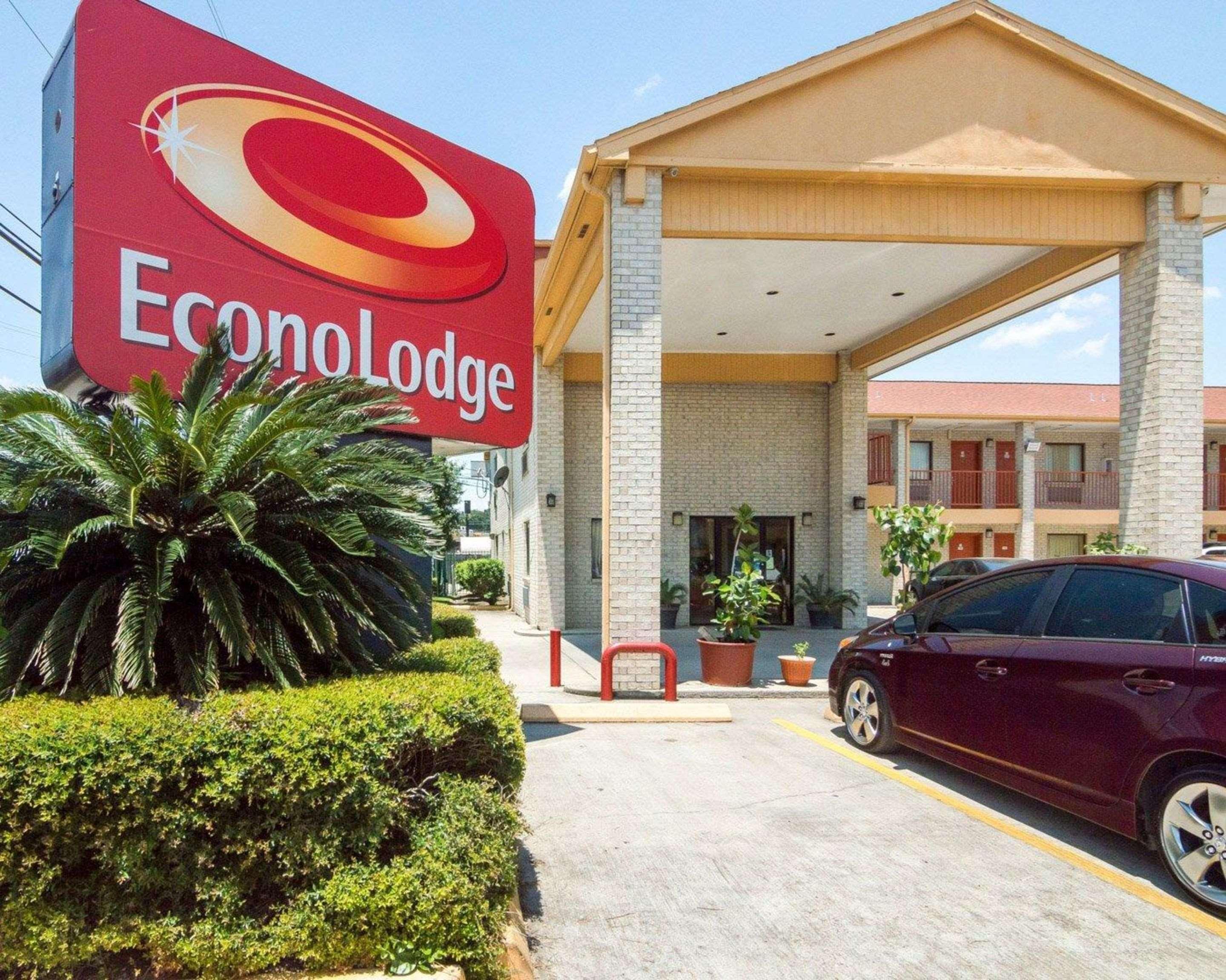 Econo Lodge Houston Brookhollow Экстерьер фото