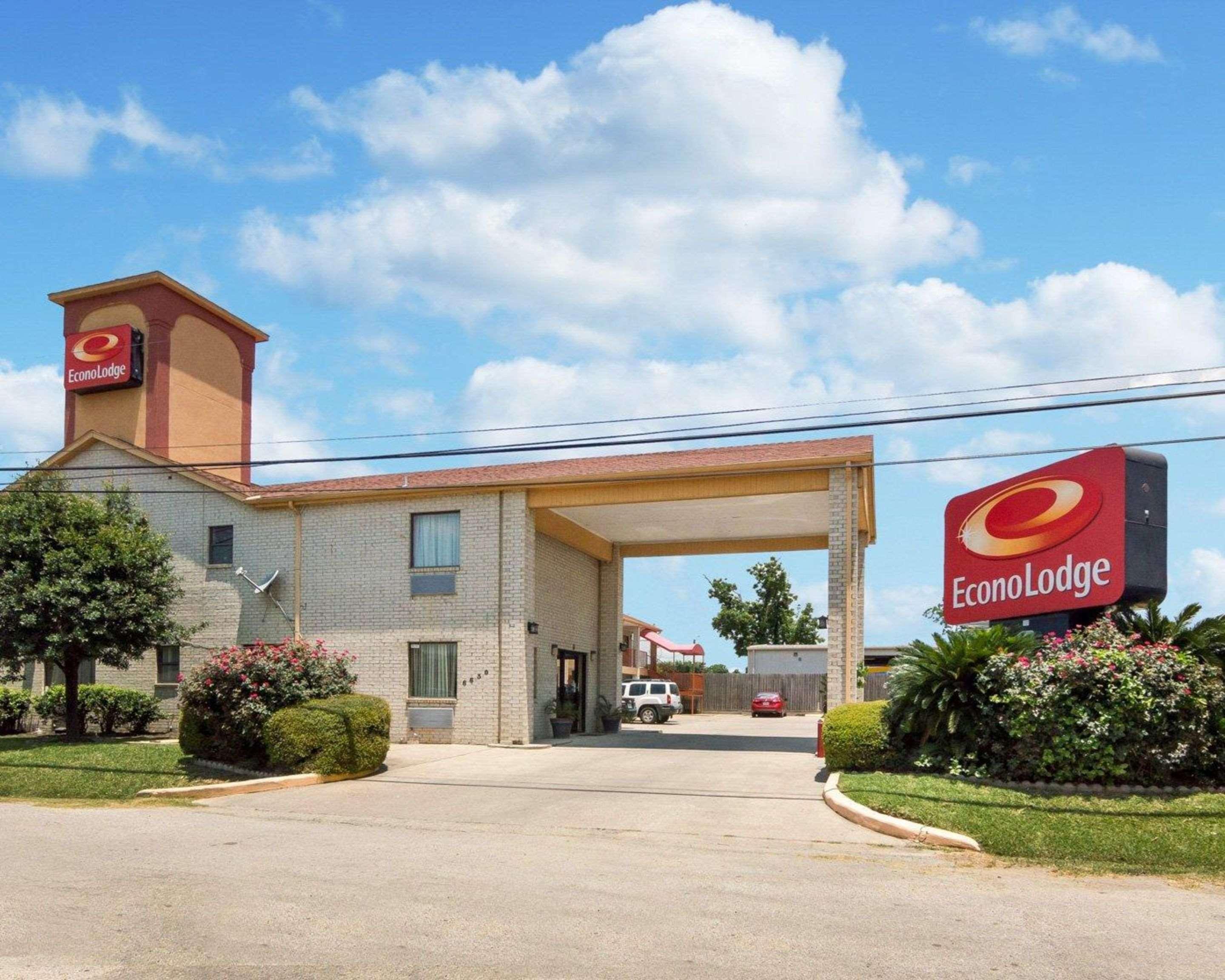 Econo Lodge Houston Brookhollow Экстерьер фото