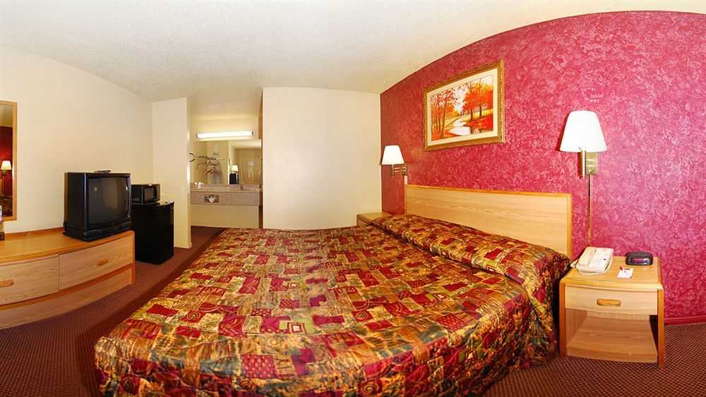 Econo Lodge Houston Brookhollow Экстерьер фото